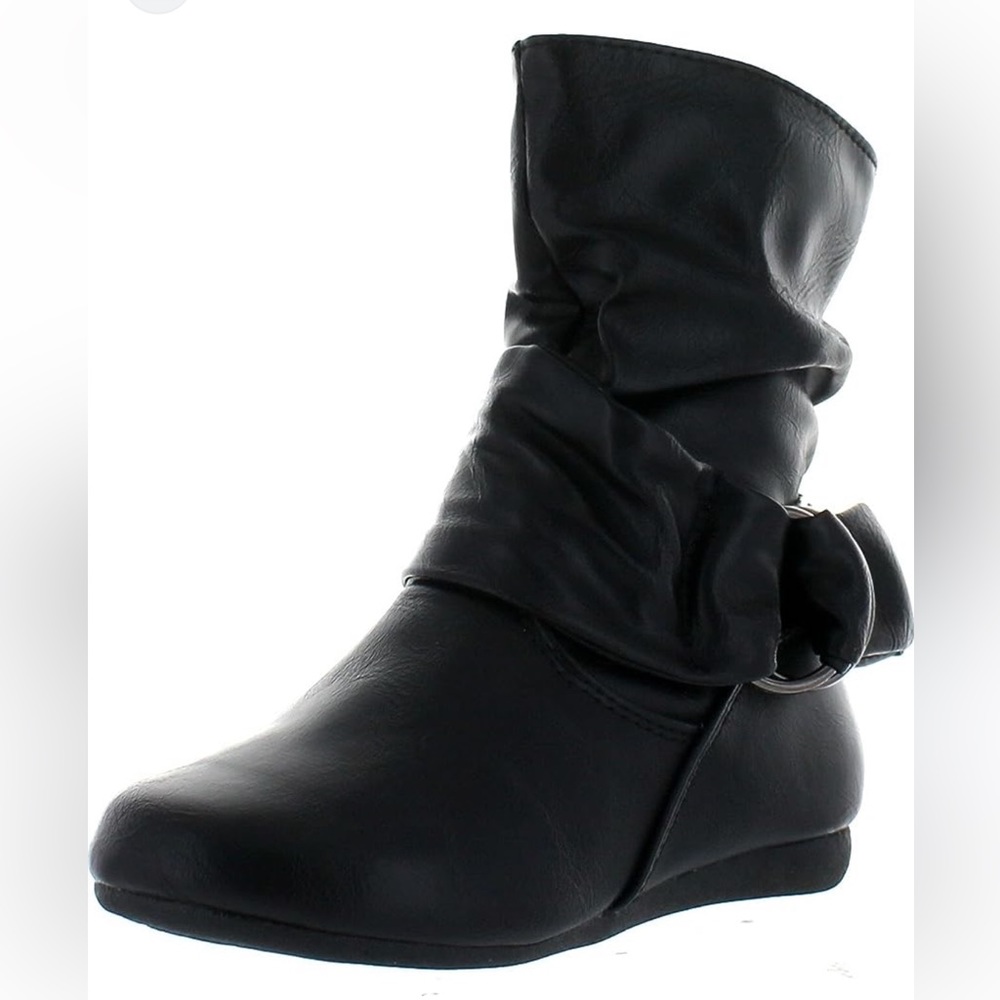 black booties size 8 brand forever